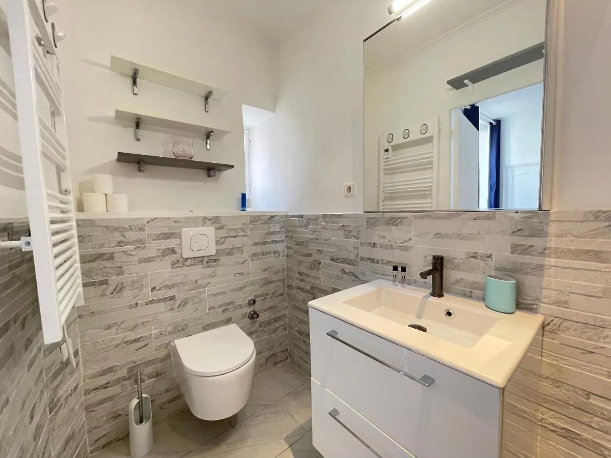 Nice Renting - Grimaldi - Best Place Heart Of Golden Square - Ac - Fully Equipped 0*,